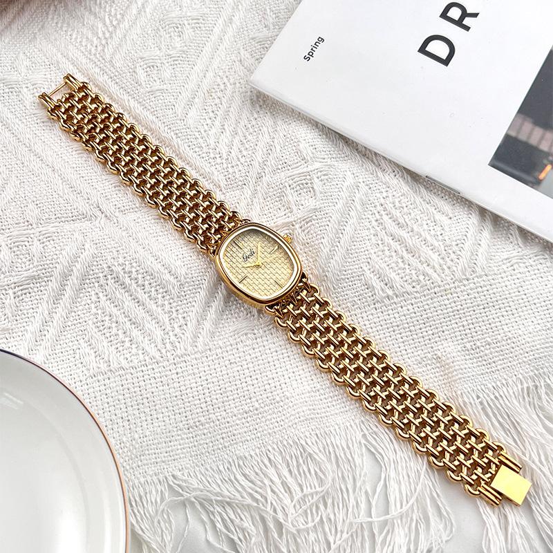 GEDI Fashion Women's Quartz Watch Luxury-inspired niche bracelet ladies' timepiece women's oval vintage quartz watch