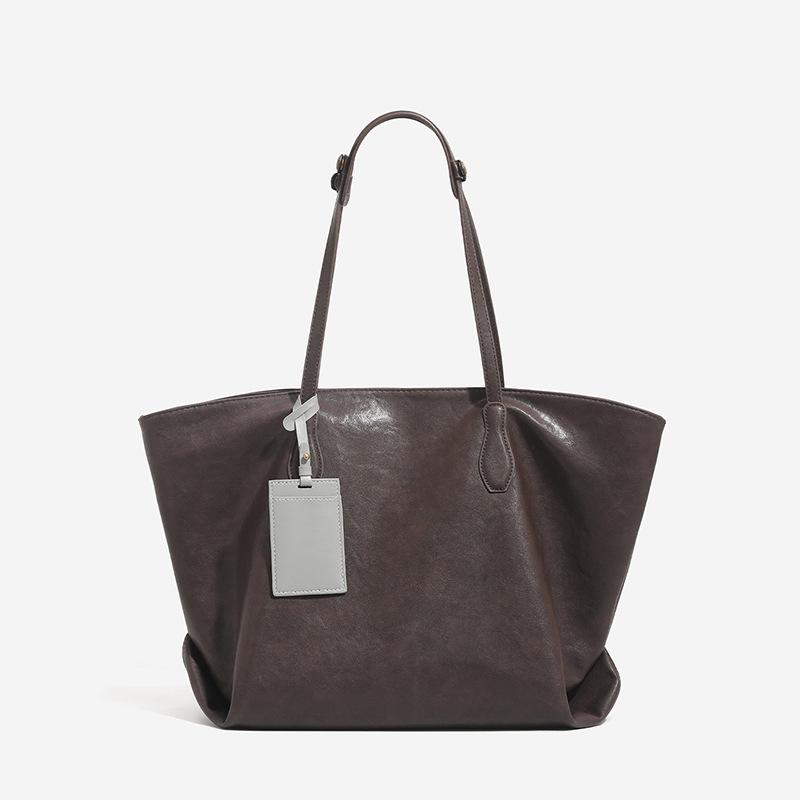 Neue modische Pendeltasche mit Nischen- und High-End-Gefühl, Einzelne Schulter-Achseltasche, Große Tragetasche für Damen für den Außenbereich
