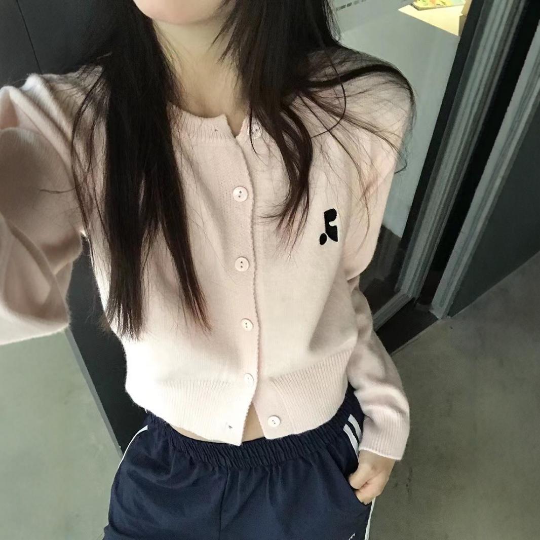 

Qingman Lusi Розовый вышитый круглый вырез тонкий вязаный кардиган – Длинные рукава, короткий, открытый живот One Size розовый