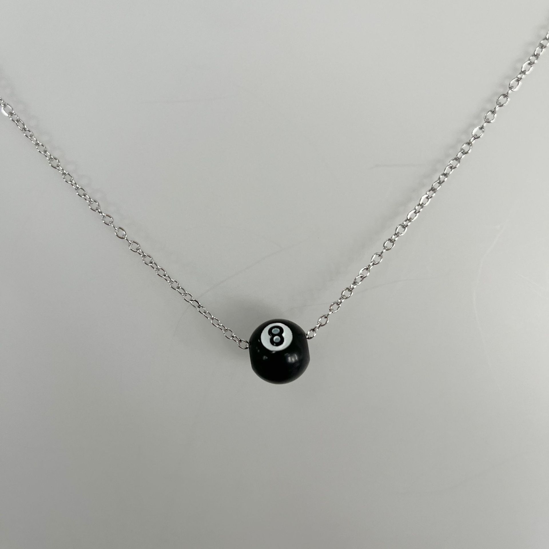 

Мини Ожерелье в форме бильярдного шара черного цвета для мужчины, крутое украшение для вечеринки, ожерелье для пары, подчеркивающее индивидуальность