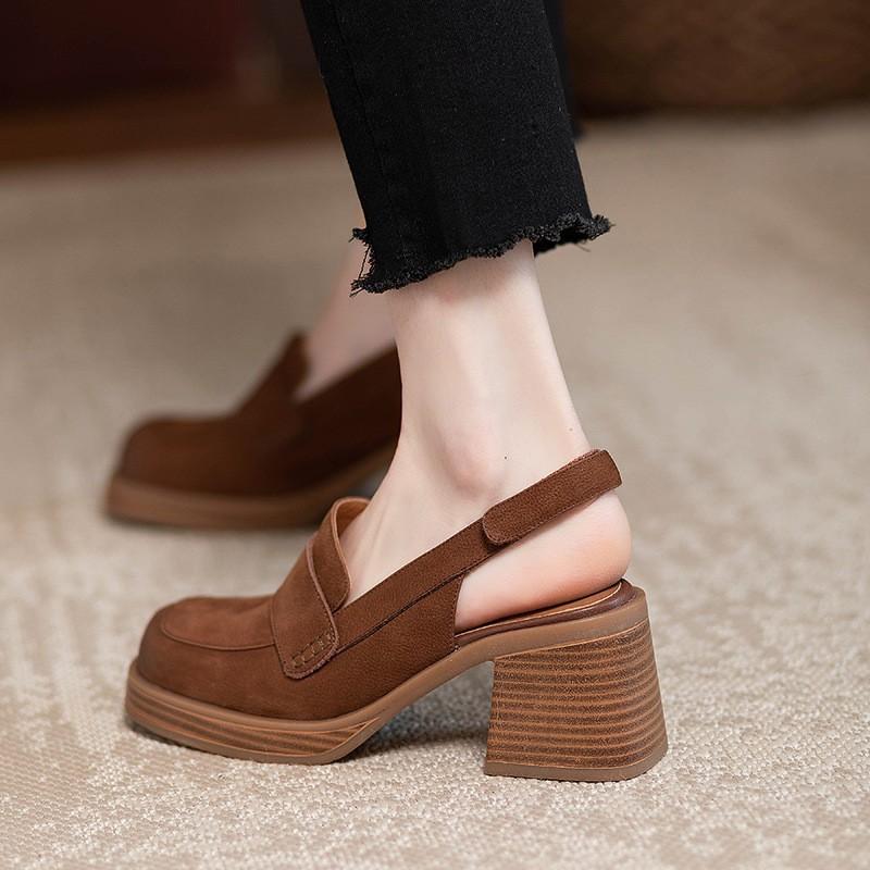 

2025 new giant convenient bag head thick heel sandals women s retro thick sole round head empty Velcro high heels 35