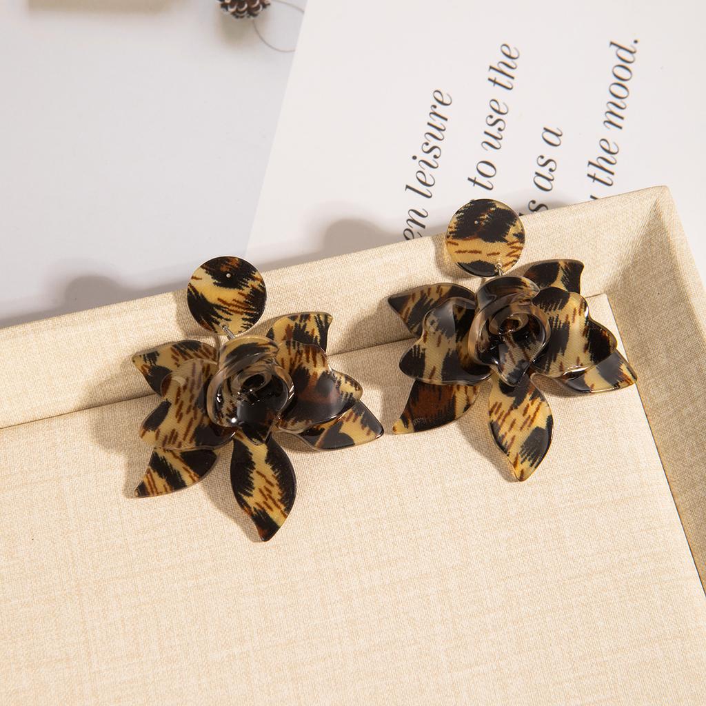 Leopard Print Acrylic Flower Stud Earrings Retro Exaggerated Temperament Earrings Fashion Light Luxury High Sense Earrings