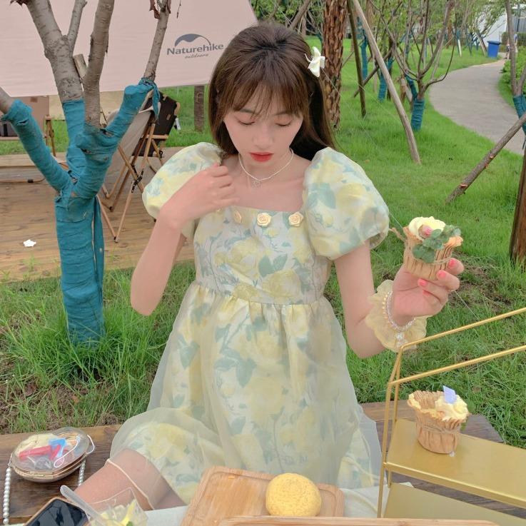 Bubble sleeves floral dress women's summer waist square neck tutu skirt on the run princess style short sweet temperament skirt