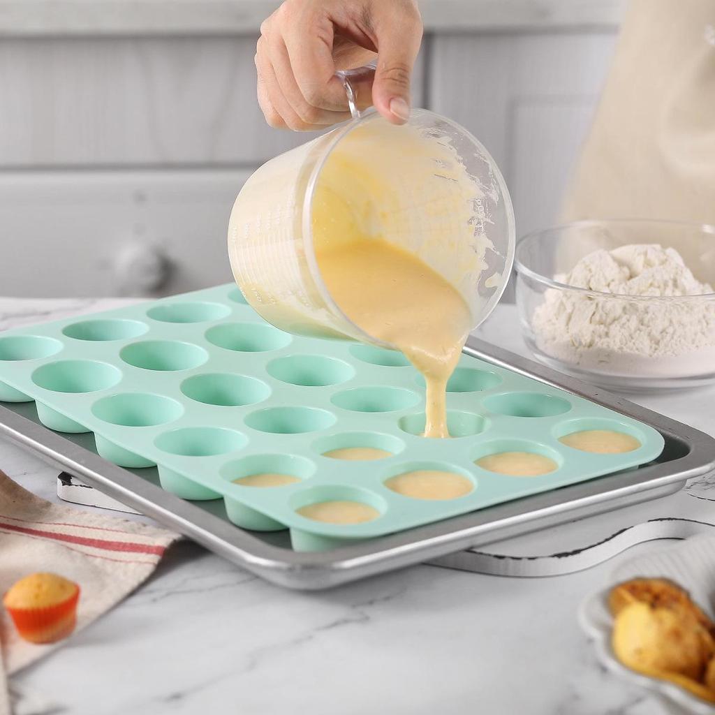 Nordic Green 24-Cavity Silicone Cake & Muffin Mold