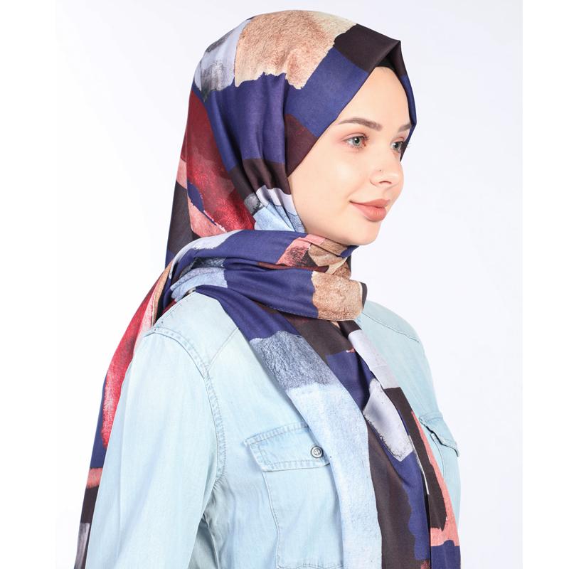 

Шаль ShantuQ из мягкого твила с узором в полоску темно-синего цвета