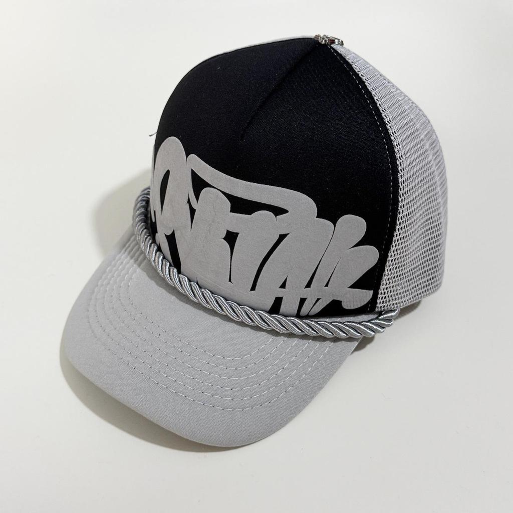 Cappellino da baseball in rete ricamato unisex alla moda Syna: Cappello alla moda, traspirante, versatile, protettivo dal sole