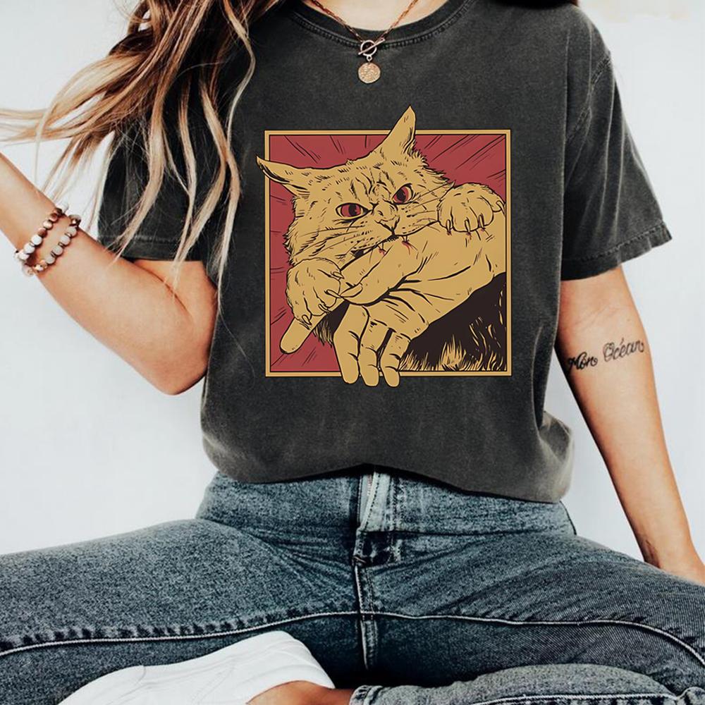 Vintage Cat Bite T Shirt Japanese Horror Anime Tshirt Horror Cat Tshirt Cats Crazy Shirts Unisex Retro Short Sleeve Tops