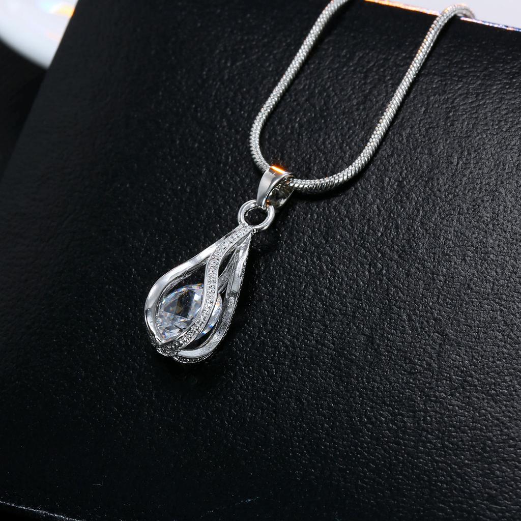 Stylish Jewelry Set Teardrop Dangle Earrings Trendy Drop Earrings Elegant Pendant Necklace Alloy Material for Daily Wear