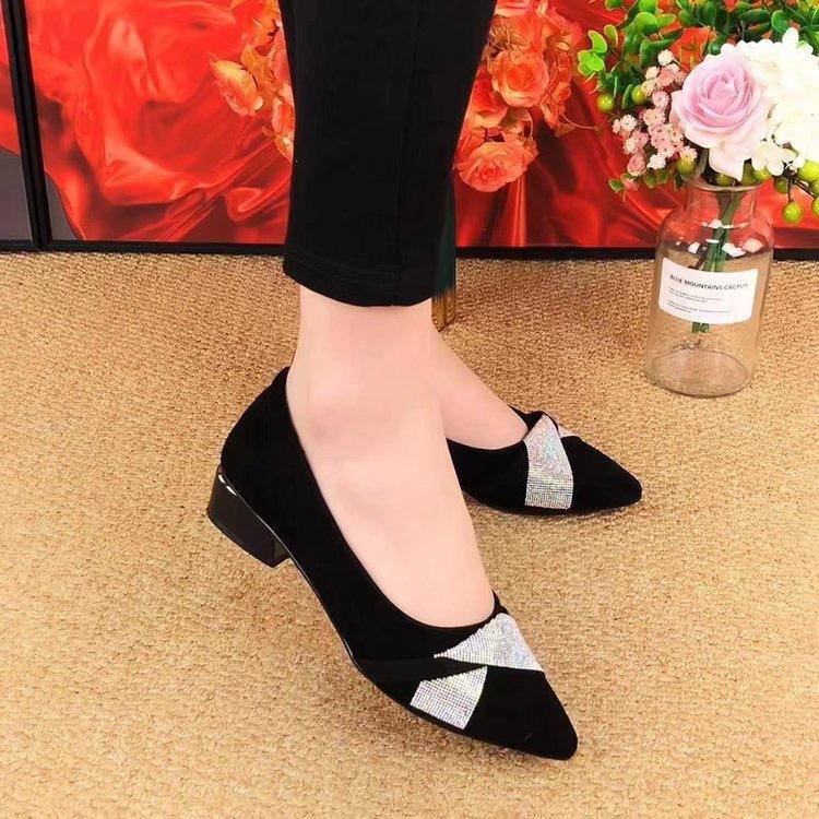 Low-heeled rhinestone single shoes women's autumn new matte small leather shoes medium heel pointed temperament work commuter women's shoes