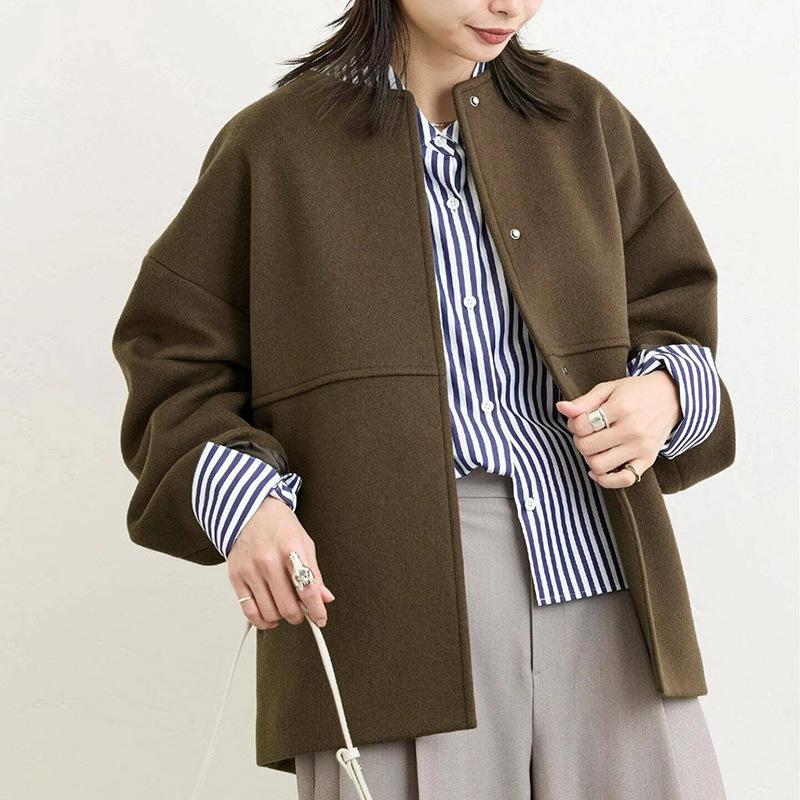 Autumn and Winter Woolen Jacket for Women's Design Sense Round Neck Retro Casual Loose Simple Versatile Top New Style