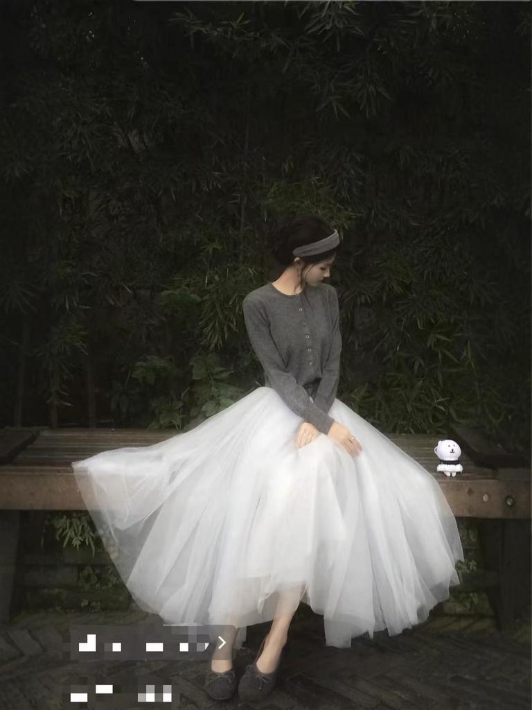 720-Degree A-Line Mesh Skirt: Sheer, Slimming, Long Length, Large Swing, Hip-Covering Design