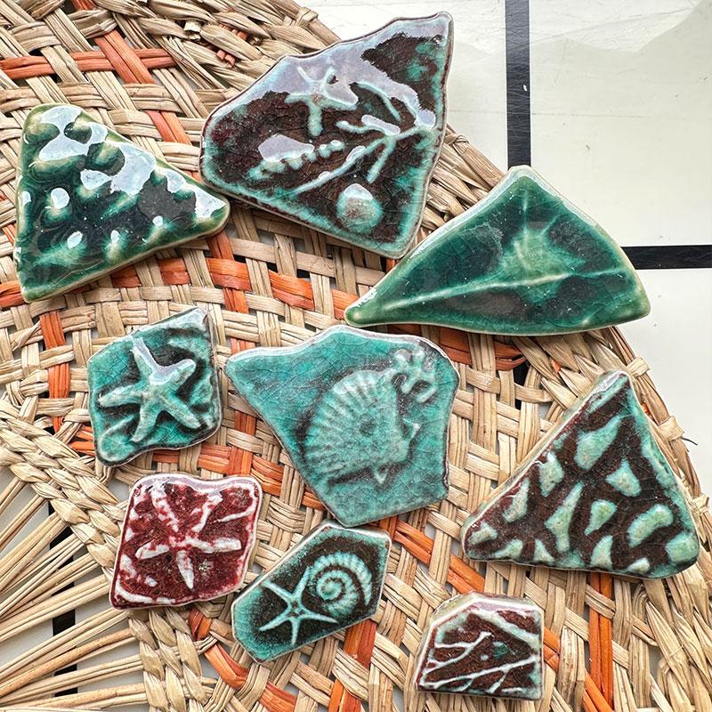 

100 г Разноцветная неровная керамическая мозаичная плитка DIY Мозаика Изготовление камней для ремесел Хобби Искусство Настенное украшение Лепесток овал 917 100g