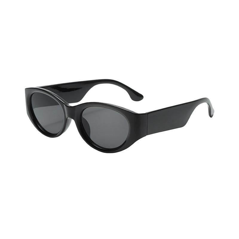 Stylish Streetwear Black Sunglasses With Uv Protection For Casual And Sports Use