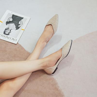 Single Shoes Women's New Shallow Mouth Pointed Rhinestone Flat Bottom Ladyshoes Versatile Soft Sole Doudou Shoes Large Size Women's Shoes