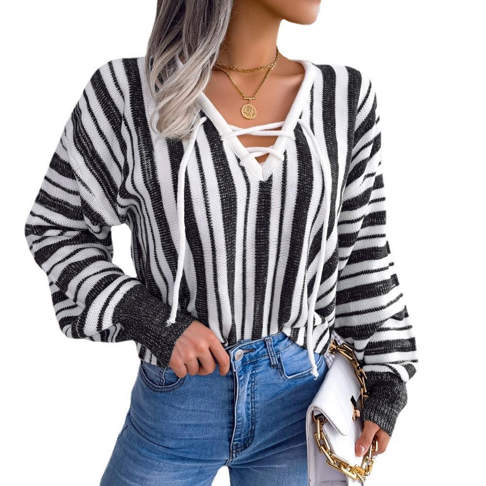 

Осенне-зимний пуловер с рукавами-фонариками в контрастную полоску и бретельками L чёрный