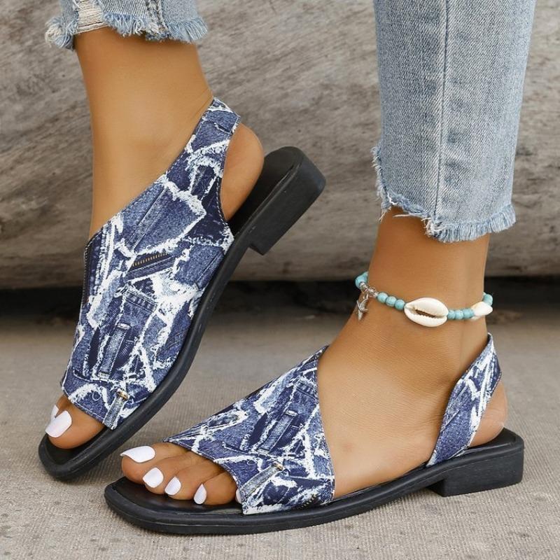 New Women's Casual Shoes Flip-flops Flat-bottomed Large-sized Square-toed Square-heeled Slippers