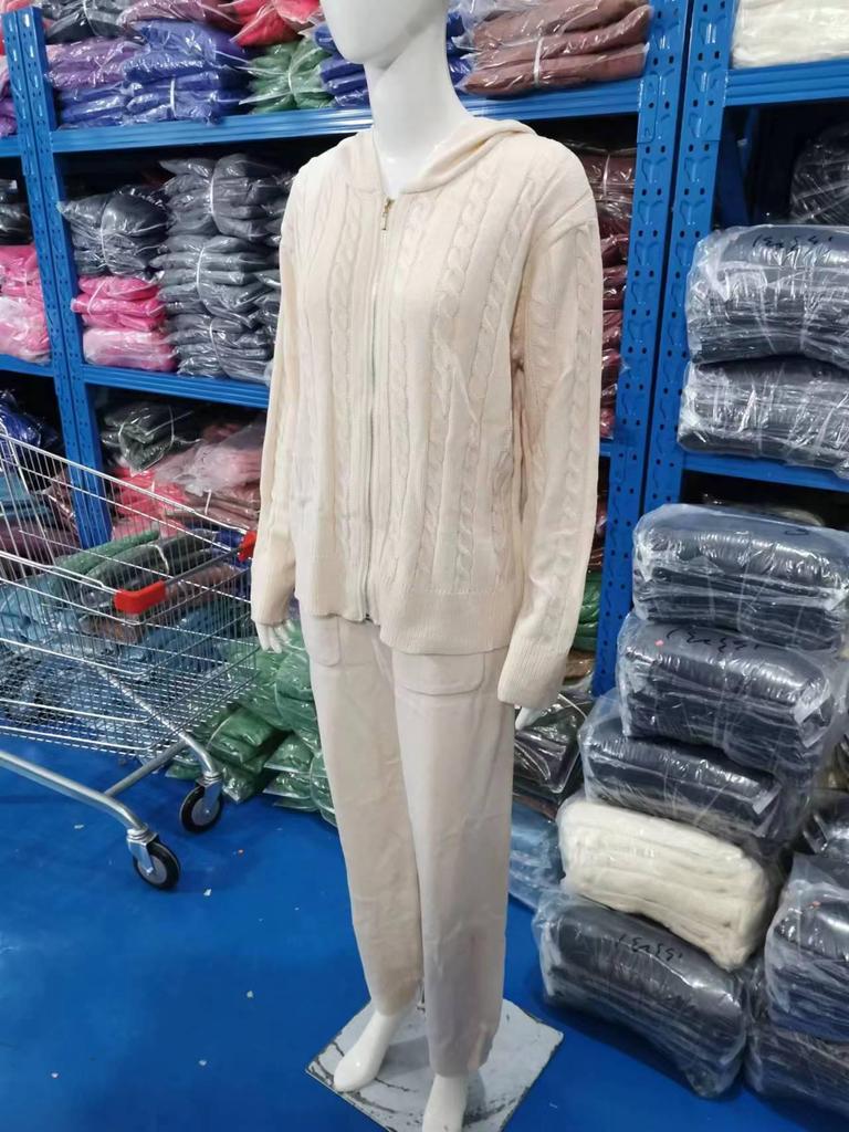 Autumn/Winter Cable Knit Hooded Zip-Up Top and Home Set for Women