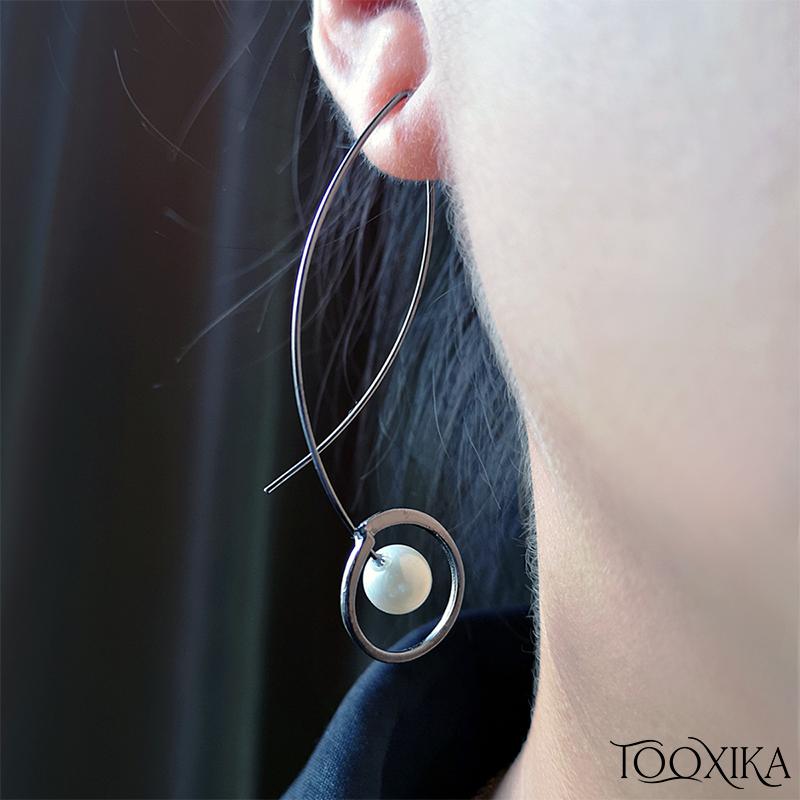 

Tooxika Creative Threading Geometric Minimalist Earrings Original Design Simple Sexy Pearl Earrings