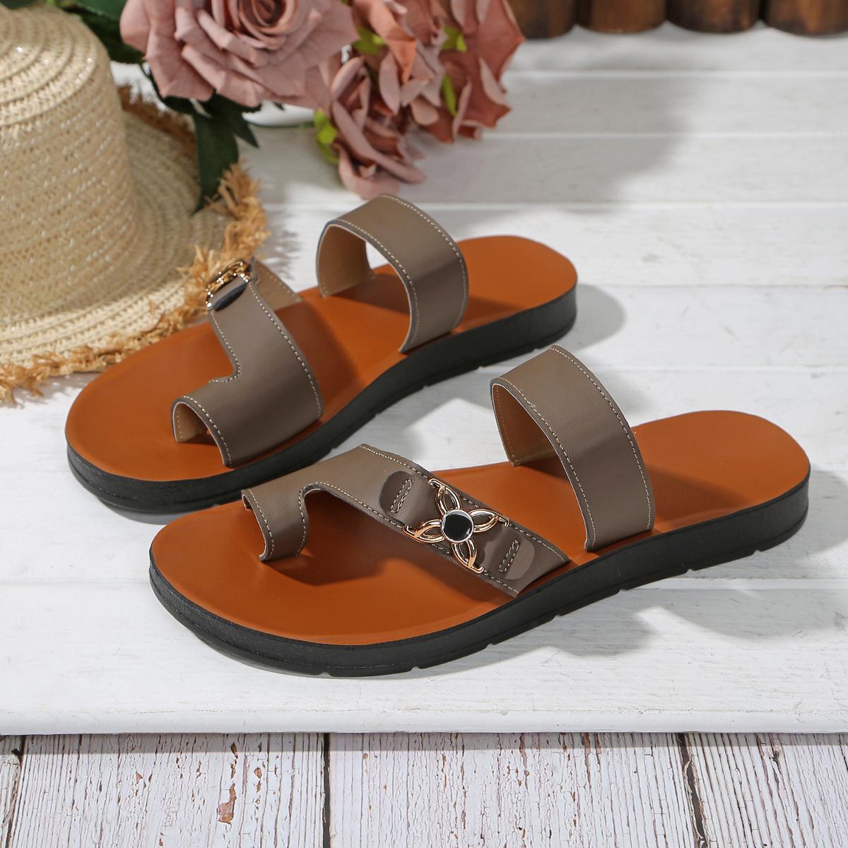 

Fashion Clip Toe Flat Slippers for Women Summer New Beach Metal Sandals for Women Fashion Soft Bottom Non-slip Women s Shoes Flip Flops 36 хаки