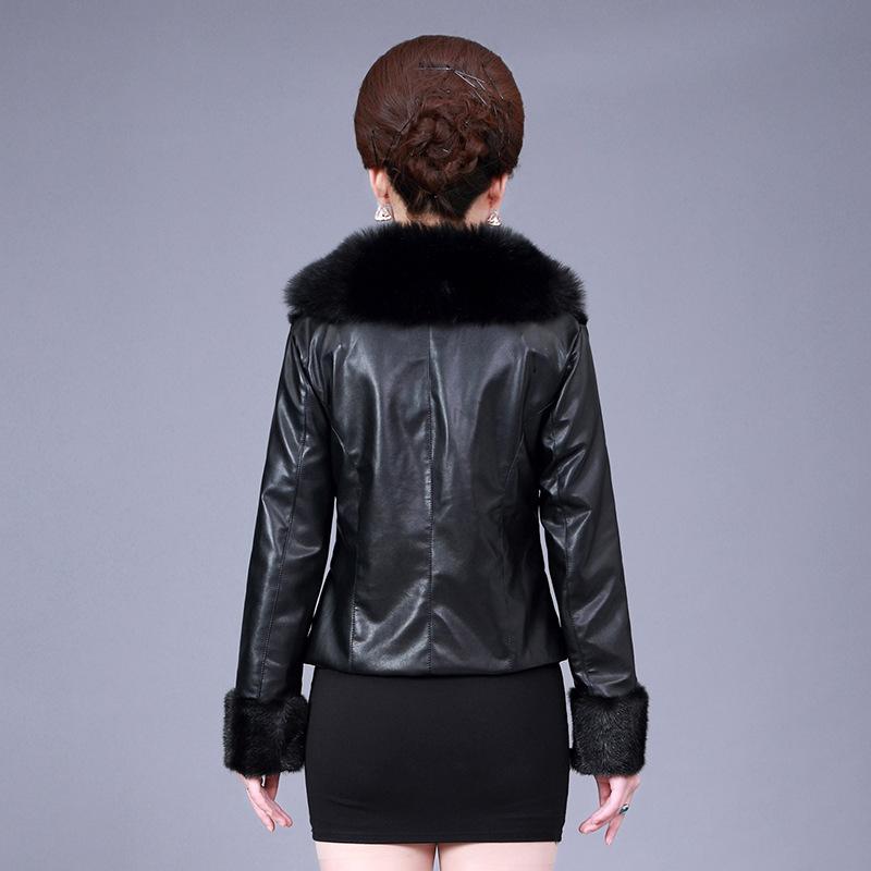 Europe, America, autumn and winter new imitation fur jacket women's short leather integrated mink middle-aged mother leather jacket