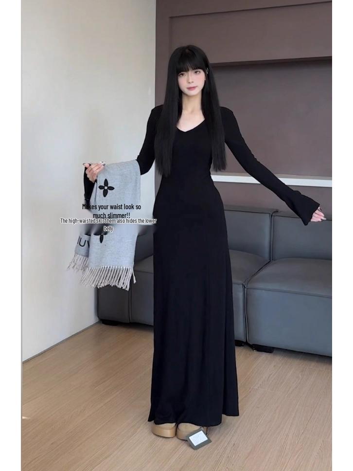Hepburn-Inspired Elegant V-Neck Long-Sleeved Slimming Dress for Tall Women