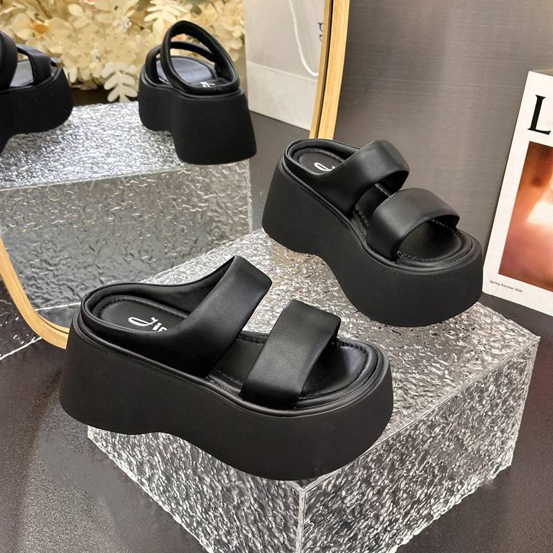Real soft leather thick-soled women's sandals summer versatile muffin thick-soled and light, small people increase their height with one pedal
