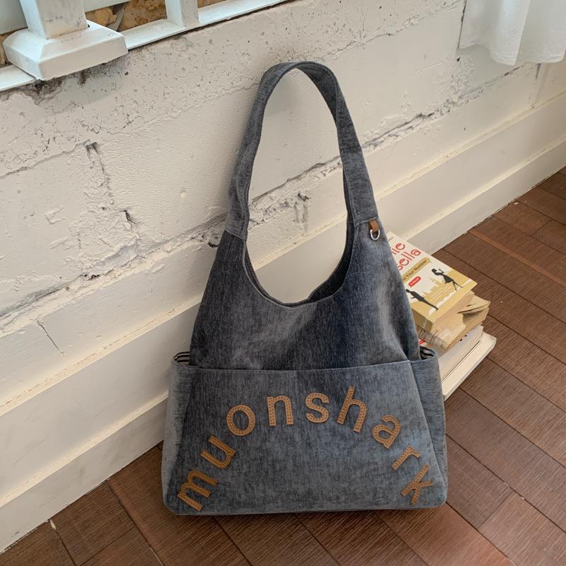 Leisure College Student Class Bag 2025 New Commuter Large-capacity Women's Shoulder Bag Portable Tote Bucket Bag