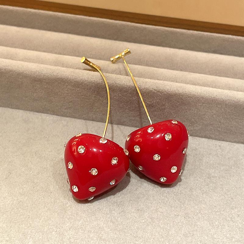 Retro Polka Dot Geometric Circle Earrings - Fashionable, High-End, European & American Style for Women
