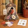 Kit Creativo per Principianti Arte con Ago su Tessuto 3D, Lanterna della Memoria Fai-da-te con Uccello, Set Floreale e Modelli, Kit Punch Needle per Adulti, Decorazione da Tavolo e Camino per la Casa