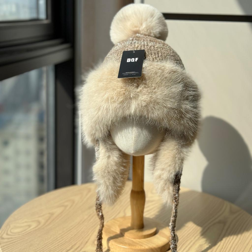 Lei Feng Hat Women's Thickened Warm and Coldproof Ear Protection Hat Autumn and Winter Outdoor Cycling Hat Gradient Color Plush Knitted Hat