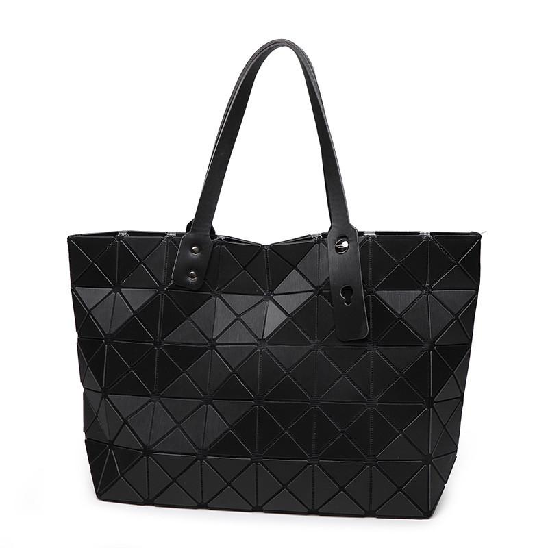 

Japanese Laser Cut Geometric Diamond Handbag Foldable Womens Shoulder Bag Fashion Tote чорний