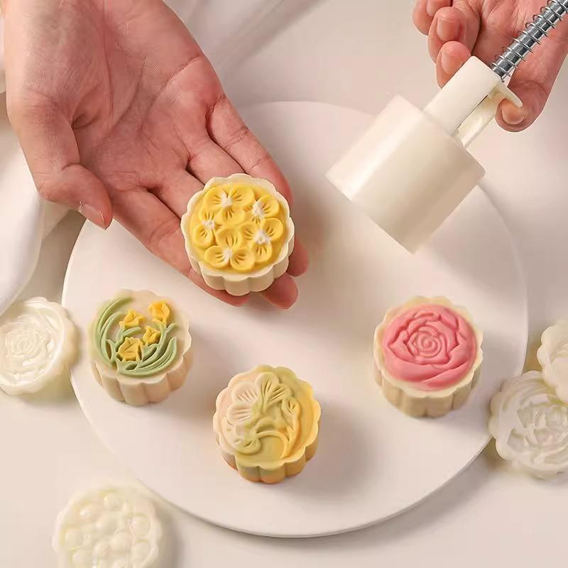 4Pcs/Set Mooncake Mold Cherry Sakura Pattern Stamps Hand Press Blossom Flowers Bean Paste Cake Mold Plungers Pastry Bake Tools