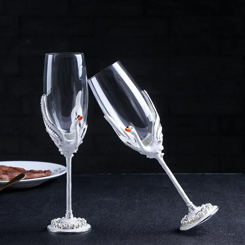 New Crystal Goblet Wedding Banquet Glass European and American Swan Pearl Glass Champagne Glass Wine Supplies