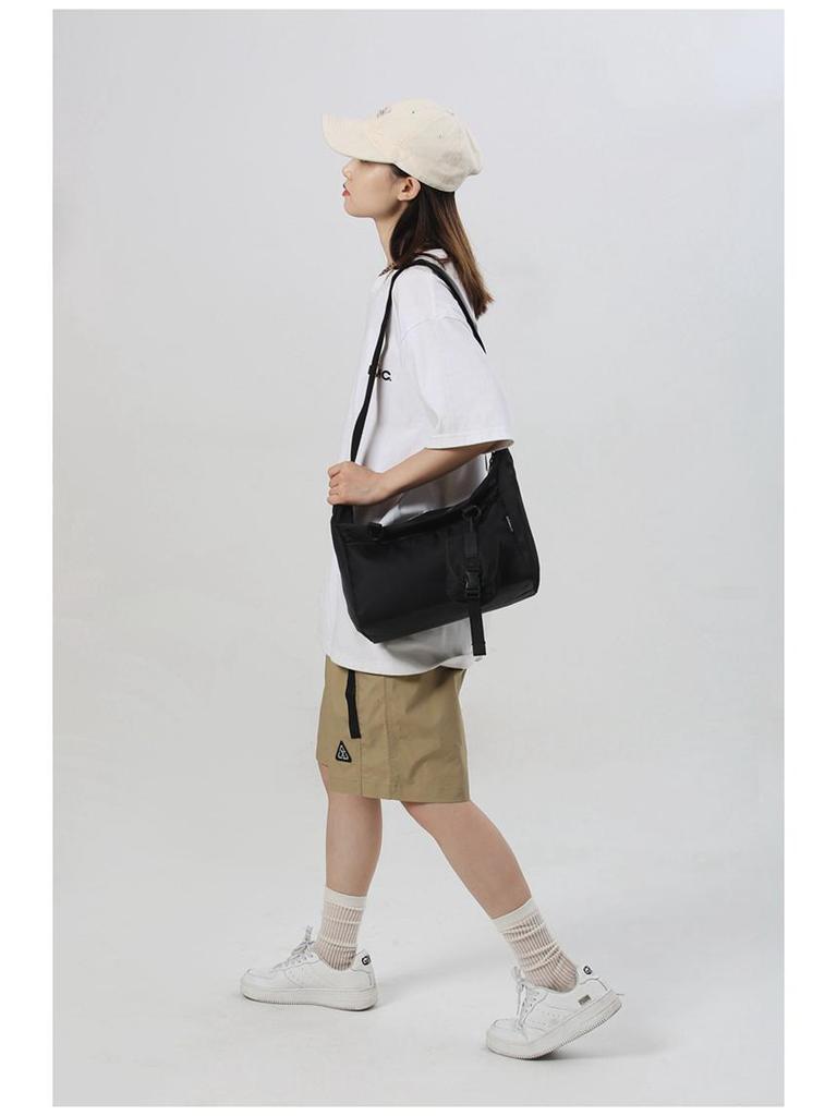 Trendy Japanese Sporty Style Women's Casual Crossbody Bag: Large Capacity Functional Workwear & Commuting Shoulder Messenger Bag