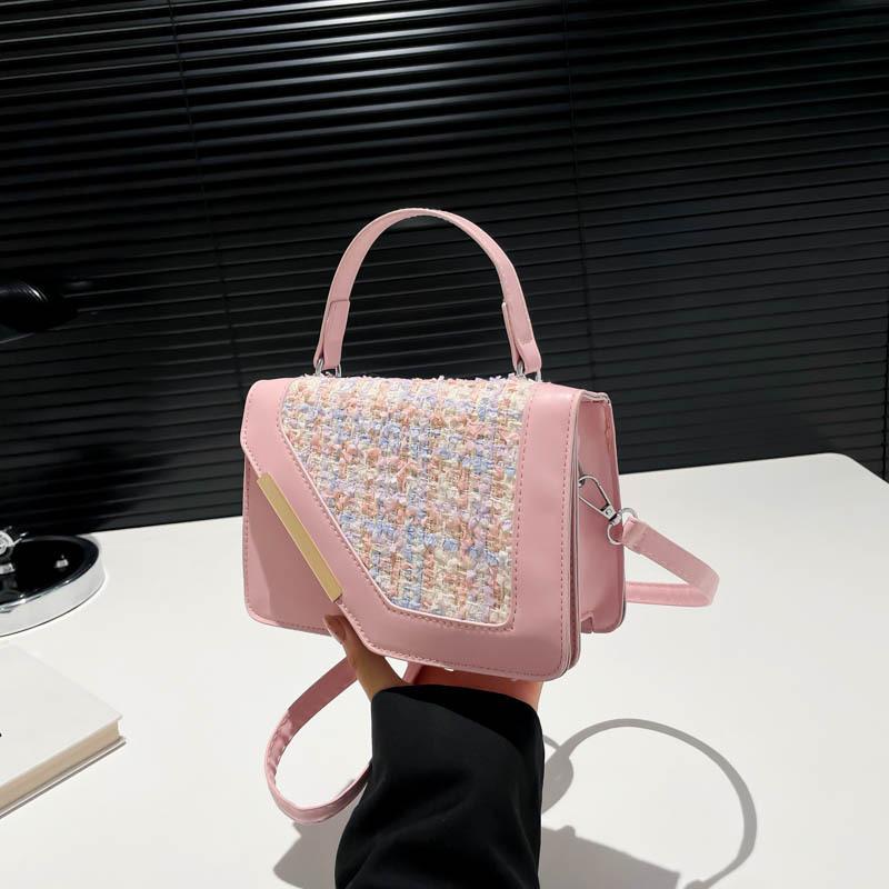 2025 New Small Square Bag Temperament Niche Design Fashionable Foreign Texture Shoulder Bag Messenger Casual Women's Bag