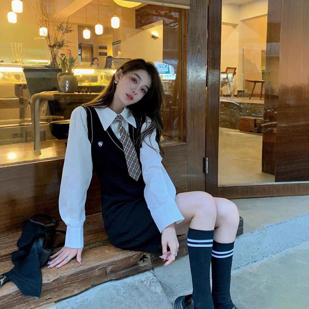 JK uniform fake two-piece set, college style hip skirt, spring and autumn new sweet age-reducing high-end dress