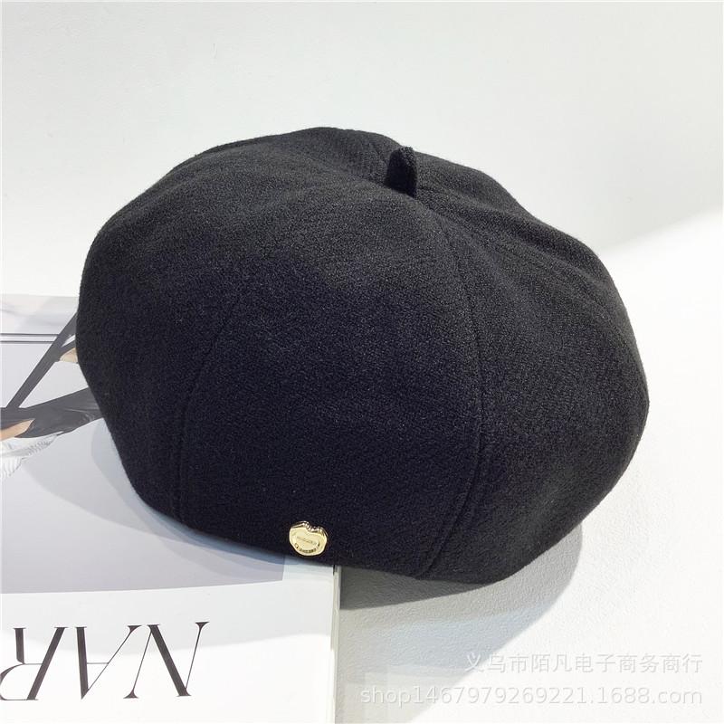 Autumn and winter woolen warm beret painter hat small love octagonal bud hat showing face small retro pumpkin hat
