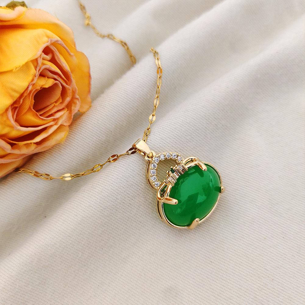 Kupfervergoldete Goldanhänger-Halskette mit grünem Zirkon-Kürbisdesign – Nicht verblassendes, hochwertiges Damen-Modeaccessoire im chinesischen Stil.
