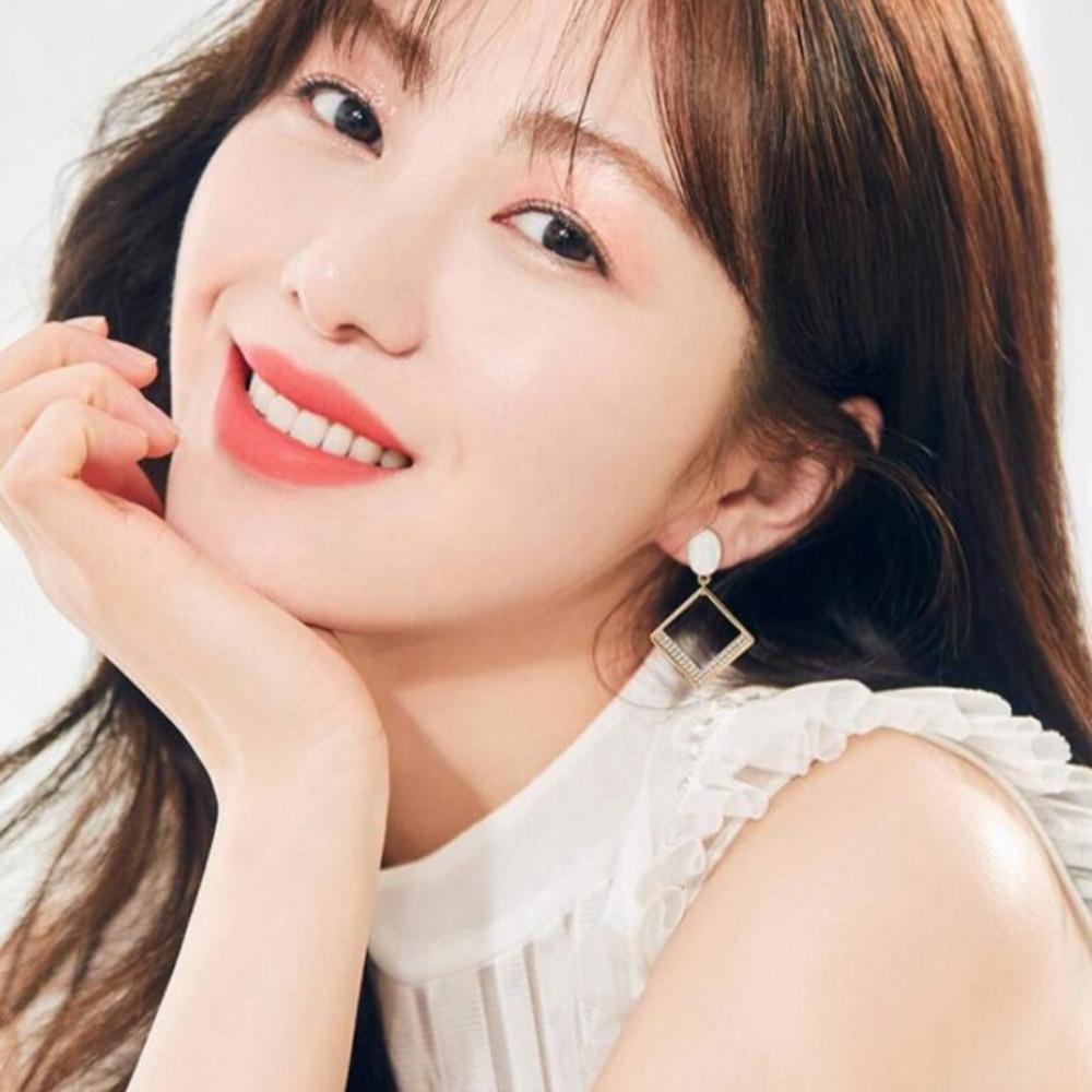 Korean Fashion Hollow Gold Color Square Rhinestone Border Dangle Earrings for Women Party Daily Wear Geometric Statement Jewelry