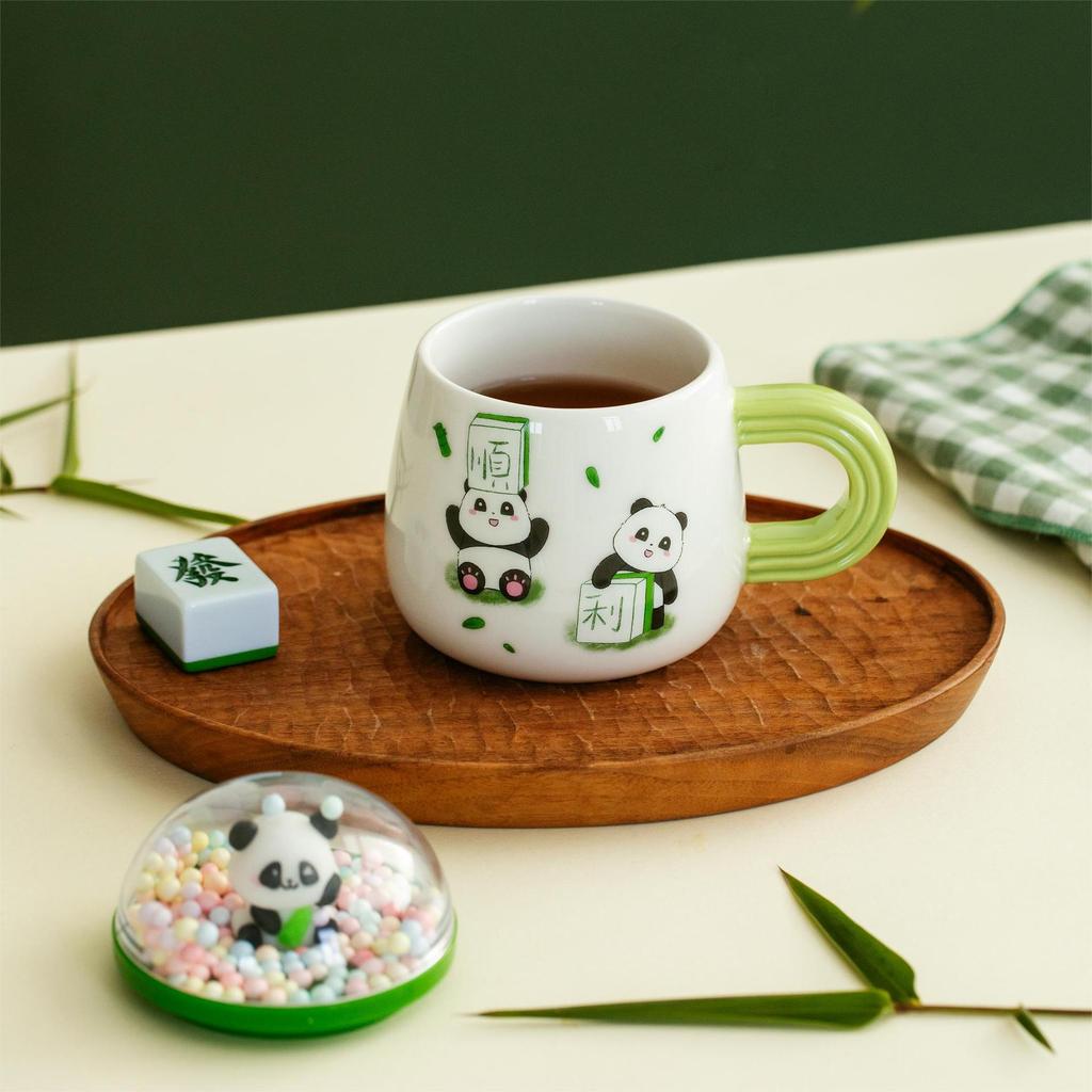 Cute Pet Panda Student Water Cup Ceramic Cup with Lid High Value Drinking Water Cup Office Coffee Cup Mug Souvenir