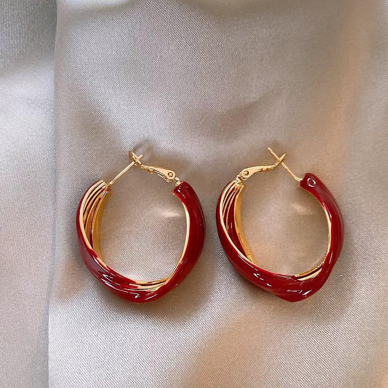 Luxury Silver Diamond-Inlaid Red Flower Pearl Stud Earrings: Elegant Design with a Fashionable Flair