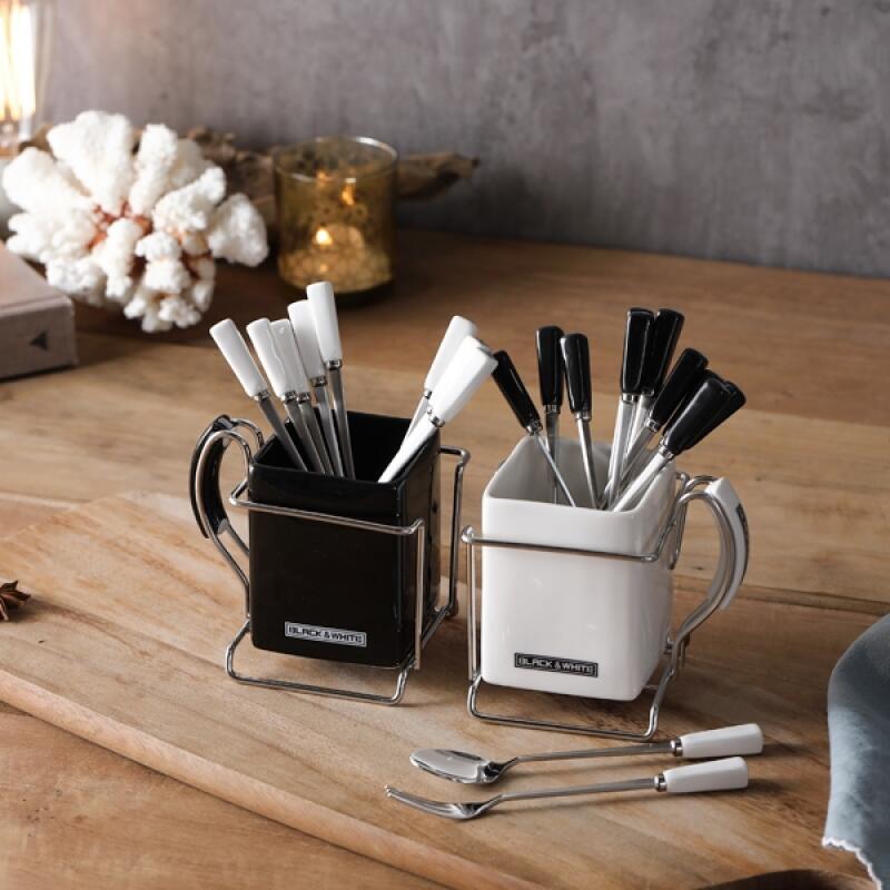 

Black and White Teaspoon Set 11p Black Teaspoon Set 11p
