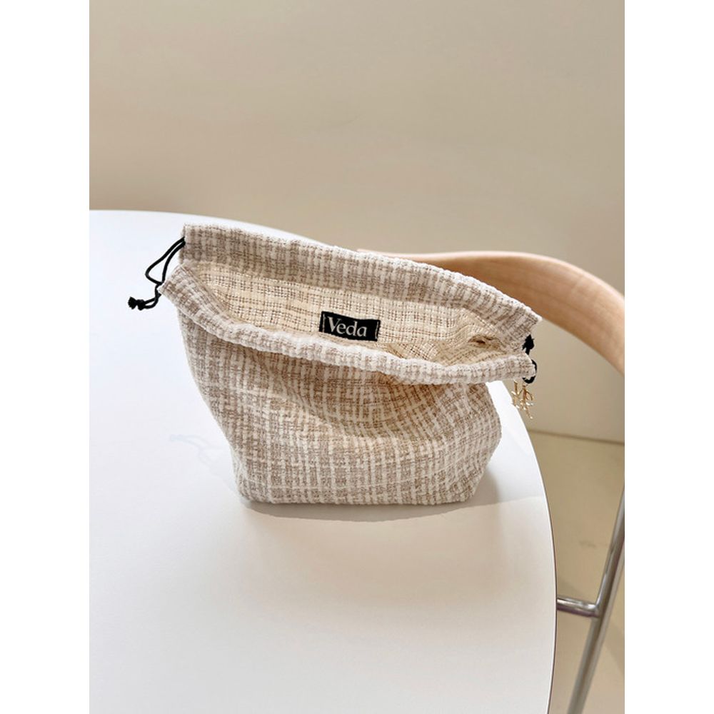 

VEDA Tweed Beige Aperture Pouch Keyring_String Pouch_tweed beige String Pouch_tweed beige