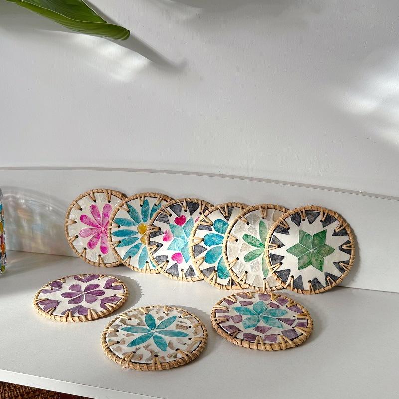 Handmade Colorful Rattan Thermal Insulation Coaster Table Anti-scald Coaster Shell Flower Pattern Round Coaster