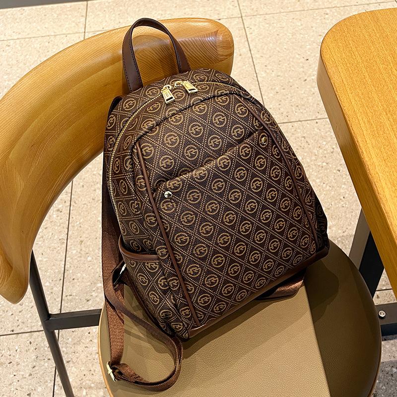 Retro Printed Women's Backpack, Spring and Summer Fashionable Commuting Backpack, Large-capacity Backpack