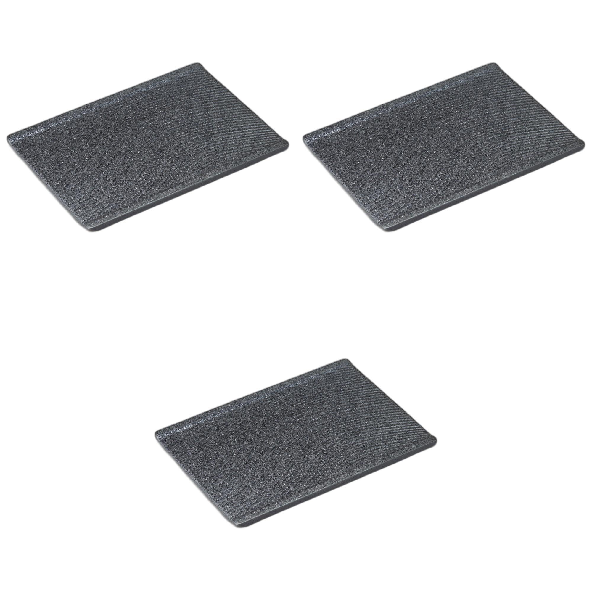 

Set of 3 Silver Crystal Flowing Water Carved Ceramic Plates x x Ceramic Ceramic Plates by Setomonohonpo [22 15.5 1.1 cm]