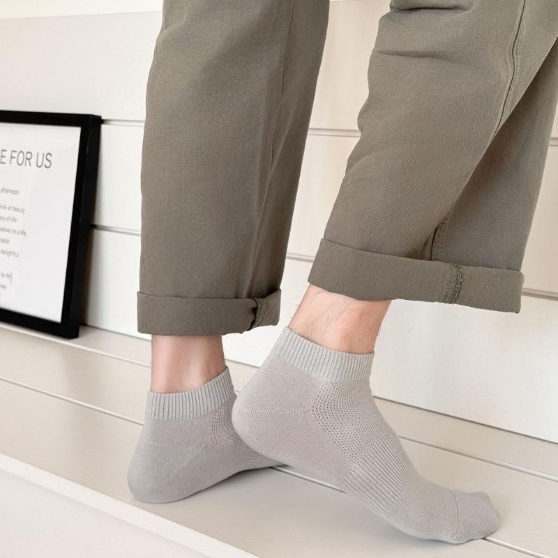 Men's Spring and Summer Mesh Breathable Waist Sports Solid Color Short Cotton Socks