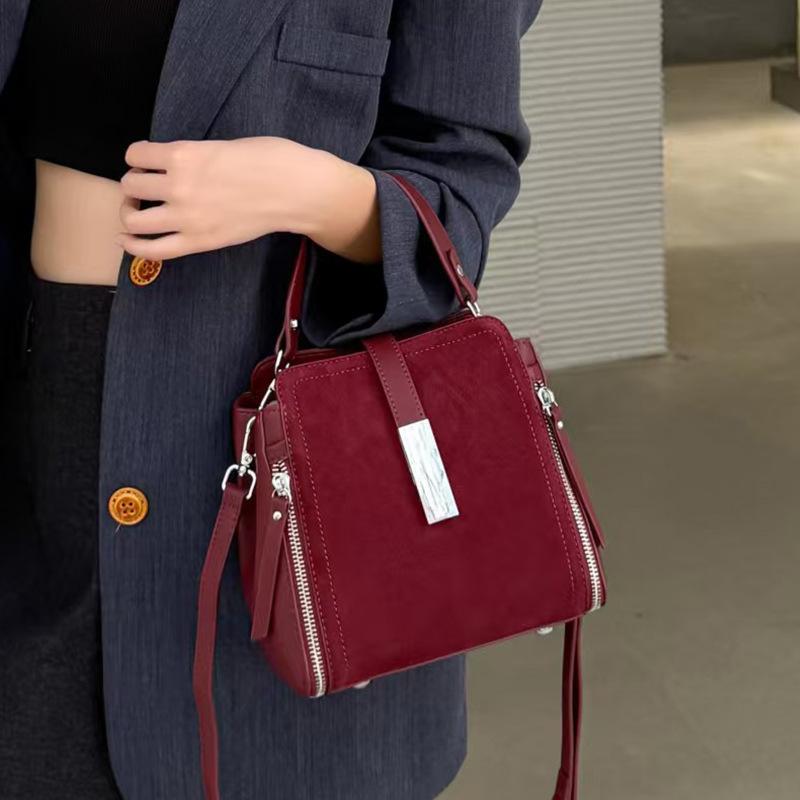 

Genuine Leather Women s Bag Large Capacity New Autumn Versatile Matte Cowhide Mom Style Handbag Shoulder Crossbody Bag 20*20*11 вино красного