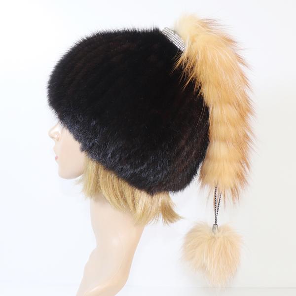 New Women Knitted Real Mink Fur Hat With Fox Tail Luxury Quality Real Mink Fur Cap Lady Winter Warm 100% Real Mink Fur Hats
