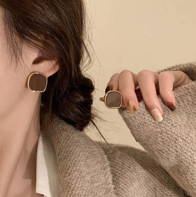 French Irregular Square Earrings Niche Design Earrings Cold Style Fashion Versatile Light Luxury Earrings